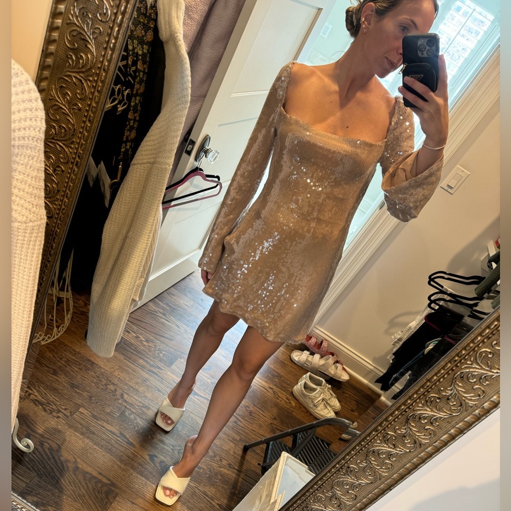 Beginning Boutique Marienne Champagne Sequin Long Sleeve Mini Dress Size 4